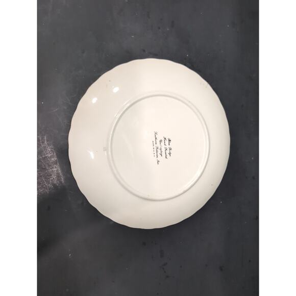 Southern Potteries‎ Blue Ridge Scalloped Plate, Hand Painted Strawberry Plate - Picture 2 of 7